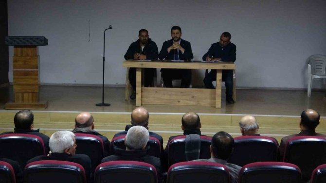 Başkan Geçirgen Muhtarlarla Bir Araya Geldi