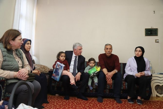 Of’ta 848 Depremzede Ağırlanıyor