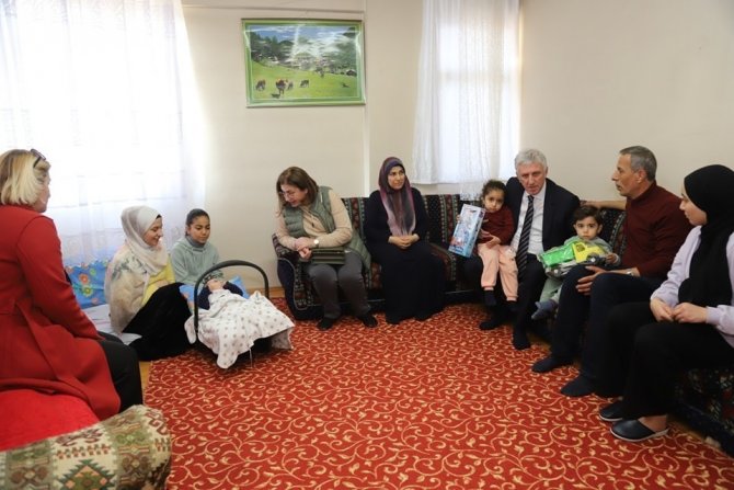 Of’ta 848 Depremzede Ağırlanıyor