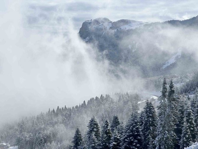 Kastamonu’nun Yüksek Kesimleri Beyaza Büründü