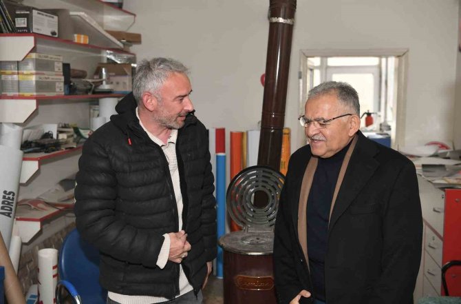 Başkan Büyükkılıç, Tomarza’da Esnaf Ve Vatandaşla Buluştu
