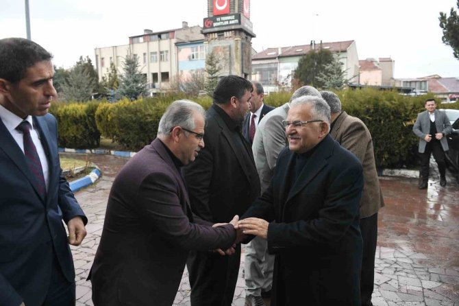 Başkan Büyükkılıç’tan Tomarza’da ‘Yatırım Değerlendirme Toplantısı’
