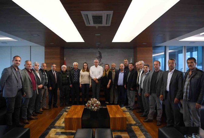 Başkan Esen Muhtarları Dinledi