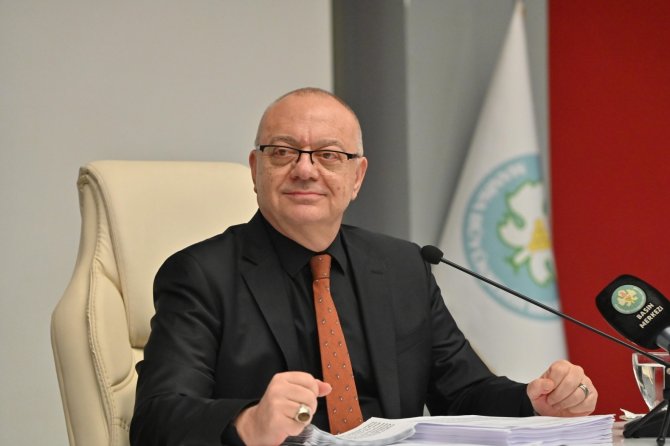 Manisa’da 58 Bin Büyükbaş Hayvanın Dış Parazit İlacı Büyükşehirden