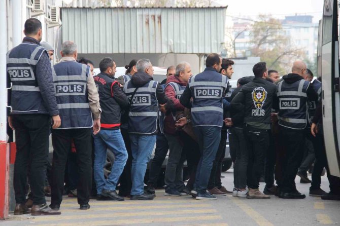 Olaylı İ̇zmir Derbisinin Sanıkları Hakim Karşısında