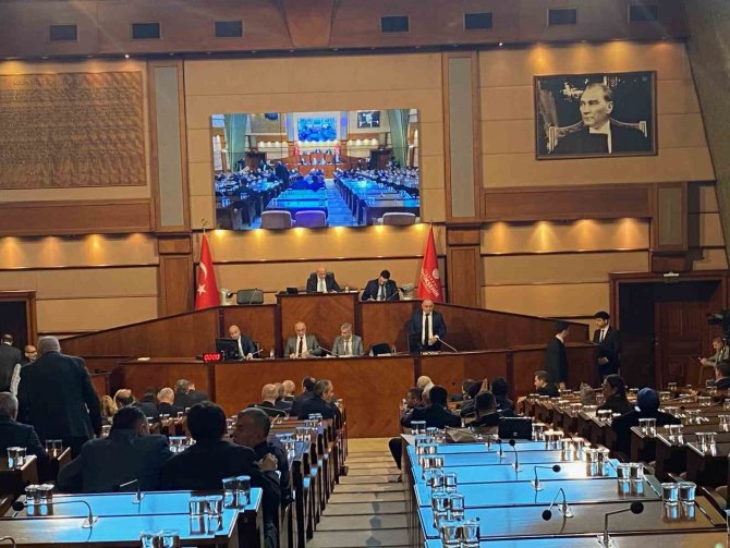 İ̇bb Meclis Toplantısında İsim Değişikliği Tartışması