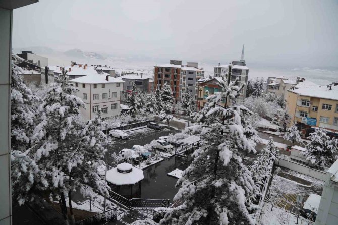 Mart Kapıdan Baktırdı: Samsun’un Yüksekleri Bembeyaz