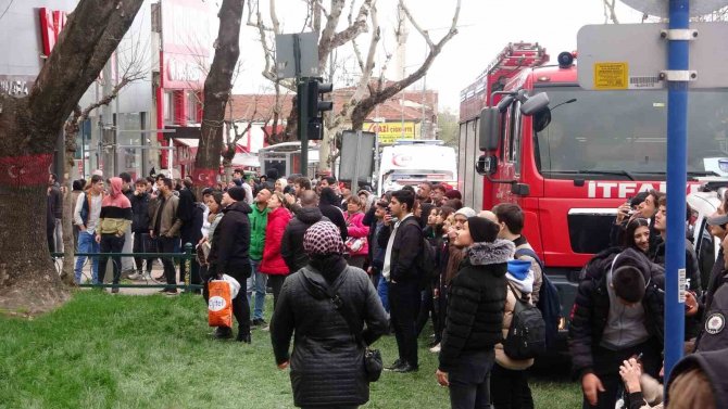 3 Saatlik Müzakere Eşi Ve Bebeği Gelince Son Buldu