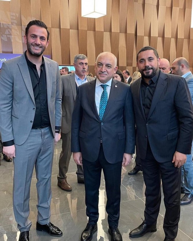 Tff Başkanı Büyükekşi Ve Eski Futbolcular Van’a Geliyor