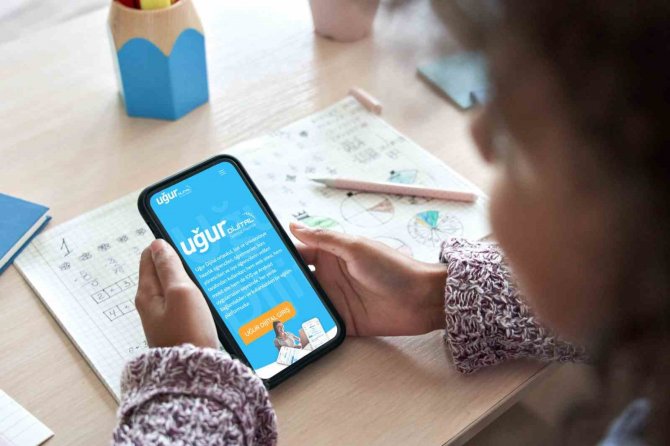 Depremden Etkilenen Öğrencilere Ücretsiz Online Eğitim Desteği