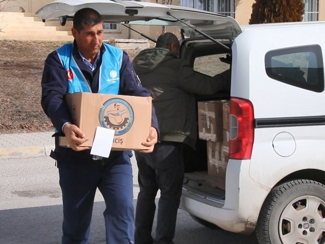 Erciş Belediyesinden Depremzede Ailelere Gıda Desteği