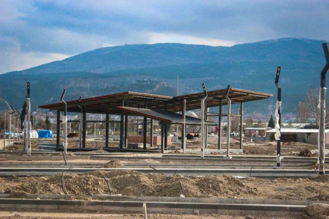 Yedigöller Rekreasyon Alanı’ndaki Üst Yapı Çalışmaları Tüm Hızıyla Devam Ediyor