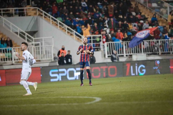 Altınordu, Ahmet İ̇lhan Gol Atamayınca Kazanmakta Zorlanıyor