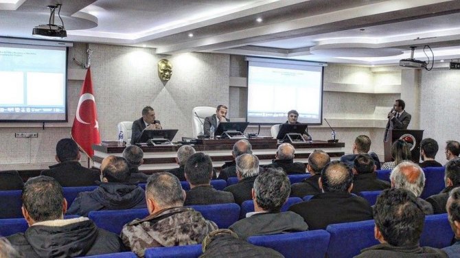 Ardahan’da Muhtarlar Şap Konusunda Bilgilendirildi