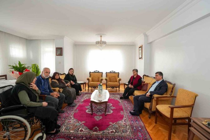 Fadıloğlu, Umre’den Dönen Vatandaşın Davetini Kırmadı