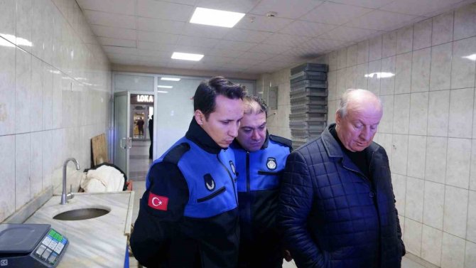 Başkan Yardımcısı Fındık’tan Balık Denetimi