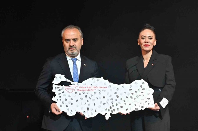 Bursa’da Kahramanlıklarıyla Tarihe Damga Vuran Türk Kadınları Vefa Gecesinde Anıldı