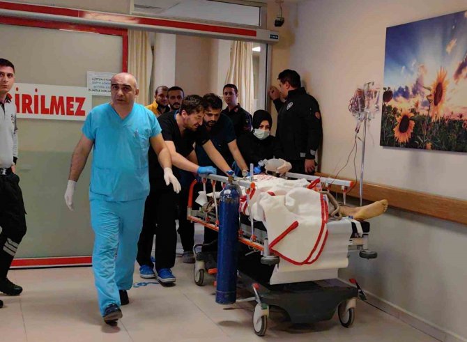 Testerenin Bıçağı Boynunu Kesen İşçi Ağır Yaralandı