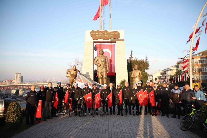 100 Bisikletli Çanakkale’yi Geçilmez Yapan Şehitler Anısına Yola Çıktı