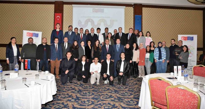 Denizli’de Bütünleştirici Bilim Ve Sanat Eğitimi Çalıştayı Yapıldı