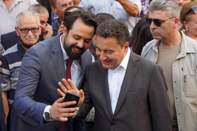 İ̇l Başkanı Erol Milletvekili Aday Adaylığı İçin İstifa Etti