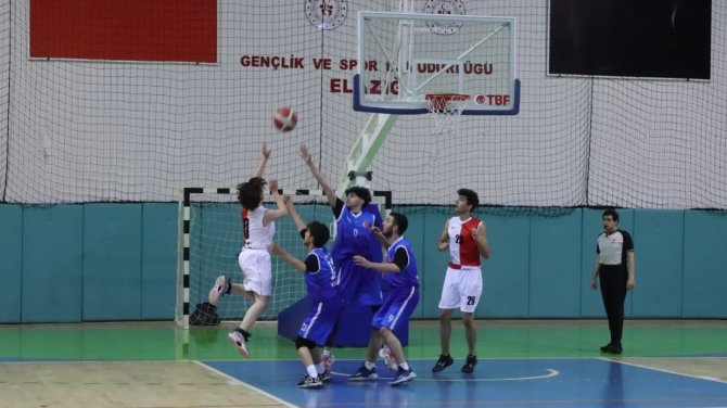 Elazığ’da Gençler Basketbol İ̇l Şampiyonası Tamamlandı