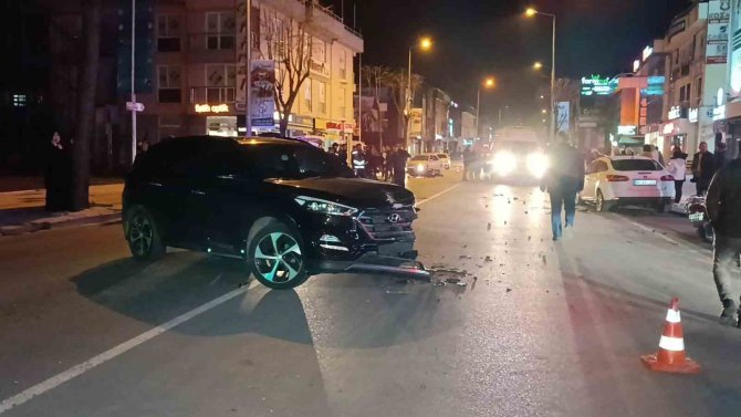 Motosiklet İle Arazi Aracı Çarpıştı: 1 Yaralı