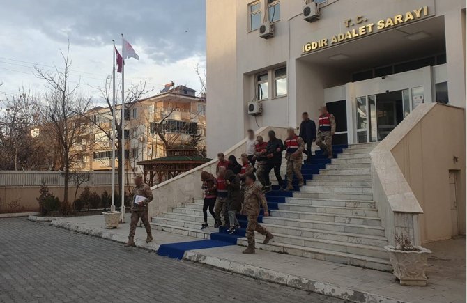 Iğdır’da İş Adamına Uygunsuz Görüntülerle Şantaja Suçüstü