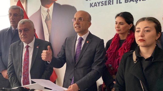 Chp’de Aşkın Genç, Aday Adaylık Başvurusunu Yaptı
