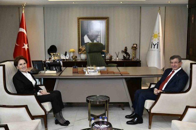 İ̇yi̇ Parti Lideri Akşener, Gelecek Partisi Genel Başkanı Davutoğlu İle Bir Araya Geldi