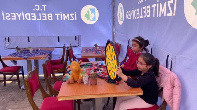 İ̇zmit Belediyesi, Defne’de Sosyal Alan Oluşturdu
