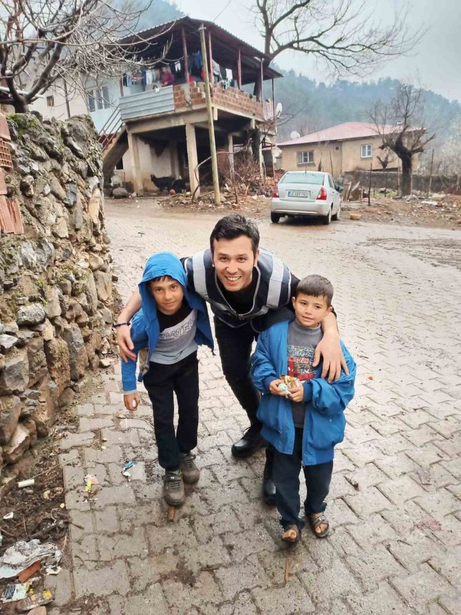 Karabük Emniyeti Yaraları Sarmaya Yardım Ediyor
