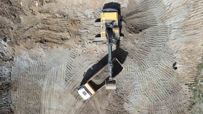 Kahramanmaraş Merkezde Kalıcı Konutlar İçin İlk Kazma Vuruldu