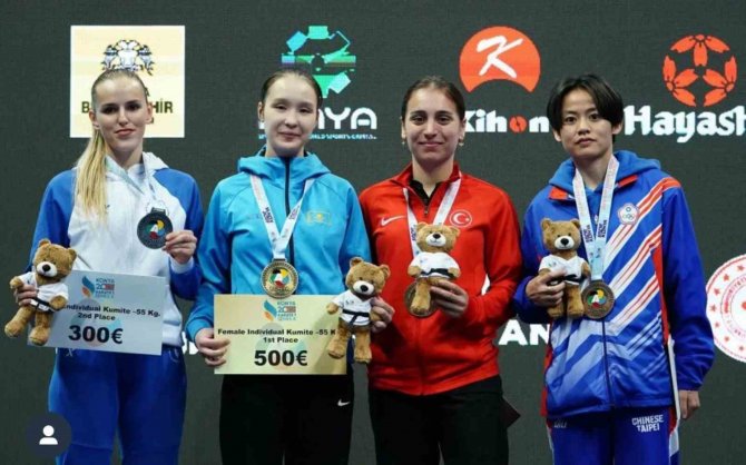 Kağıtsporlu Gülsen Seri A’dan Madalyayla Döndü