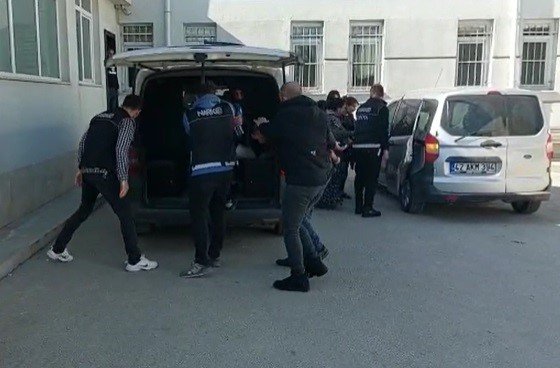 Konya’da Meyve Suyu Kutusunda Eroin Ele Geçirildi