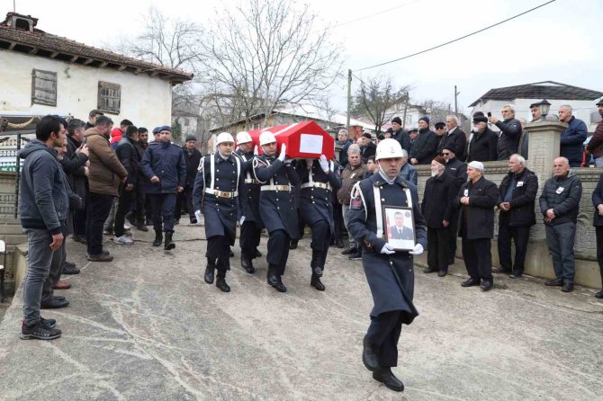 Kalbine Yenik Düşen Uzman Çavuş Toprağa Verildi