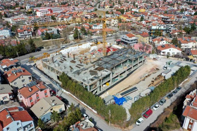 Başkan Kavuş: “Projelerimizin Her Biri Hızla Yükseliyor”