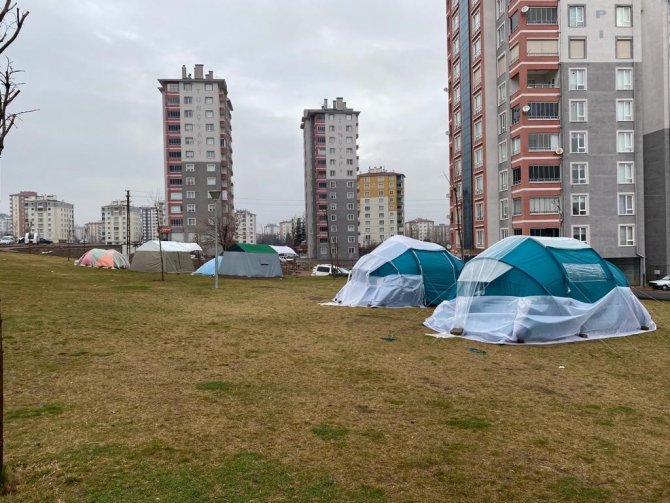 Deprem Korkusu Çadıra Talebi Arttırdı
