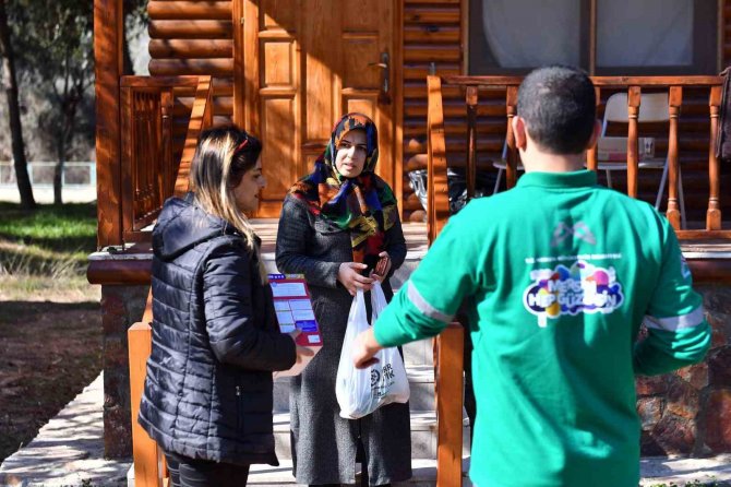 Mersin Büyükşehir Belediyesi 7 Bin 500 Depremzedeye Barınma Sağlıyor