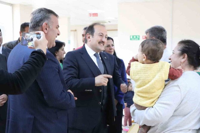 İ̇l Milli Eğitim Müdürü Koca: "Yaraları Sarmak İçin Milletimiz İle Omuz Omuza Çalışıyoruz"