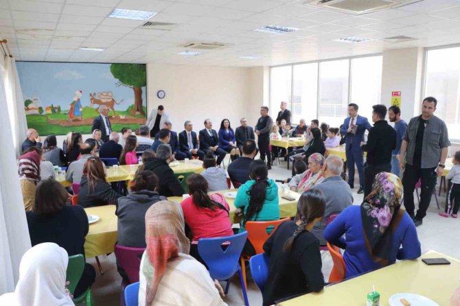 İ̇l Milli Eğitim Müdürü Koca: "Yaraları Sarmak İçin Milletimiz İle Omuz Omuza Çalışıyoruz"