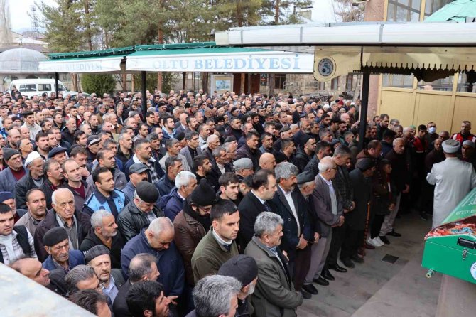 Bahçecik Mahalle Muhtarı Önal Son Yolculuğuna Uğurlandı