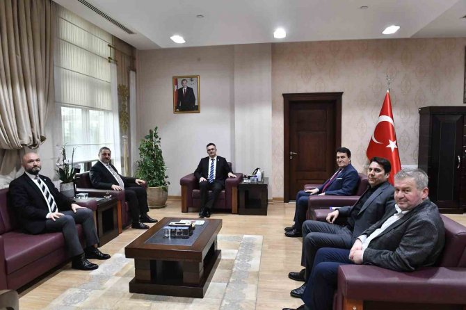 Başkan Dündar’dan Rektör Çağlar’a Ziyaret