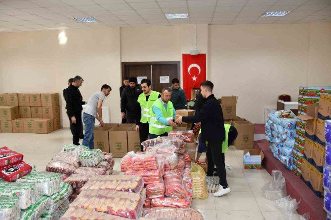 İ̇znik’ten Afet Bölgesine Destekler Sürüyor