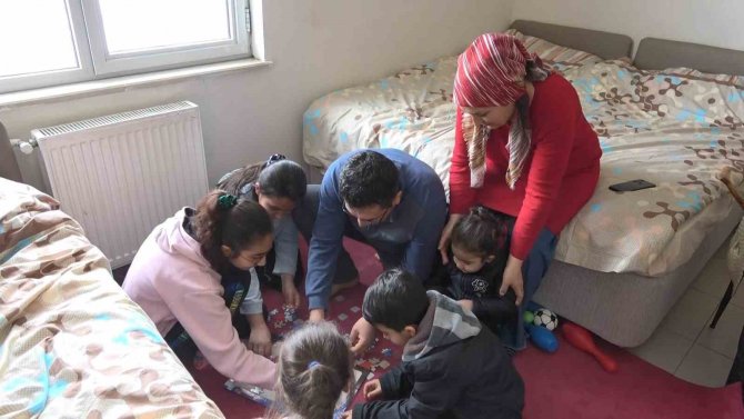 Van 16 Binin Üzerinde Depremzedeyi Ağırladı