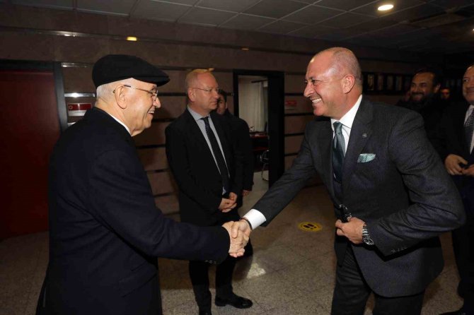 Başkan Yaşar, Gençlerbirliği’nin 100. Yılını Kutladı