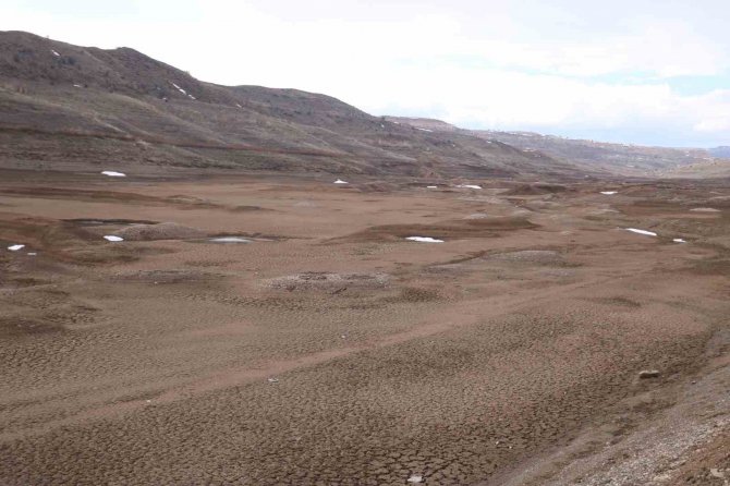 Prof. Dr. Cebeci: “Yağmur Suları Depolanmalı”