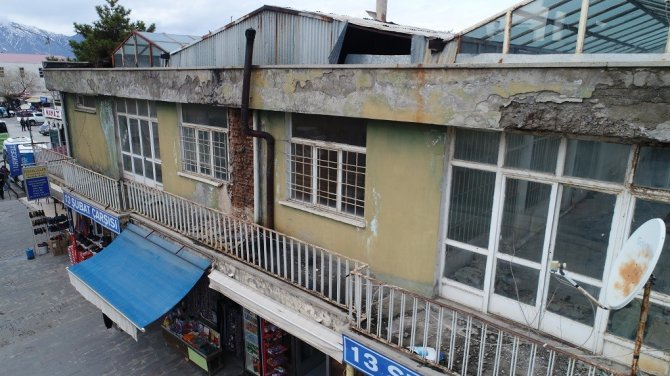 13 Şubat Çarşısı Yıkılacak