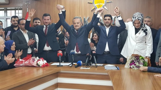 Ak Parti’de 2 Günde 19 Aday Adayı Başvuru Yaptı