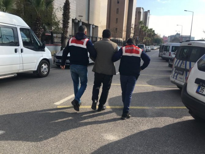 İ̇zmir’de Terör Örgütü Mensubu 4 Şüpheli Yakalandı